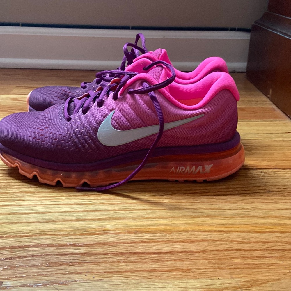 Women’s Nike AirMax
